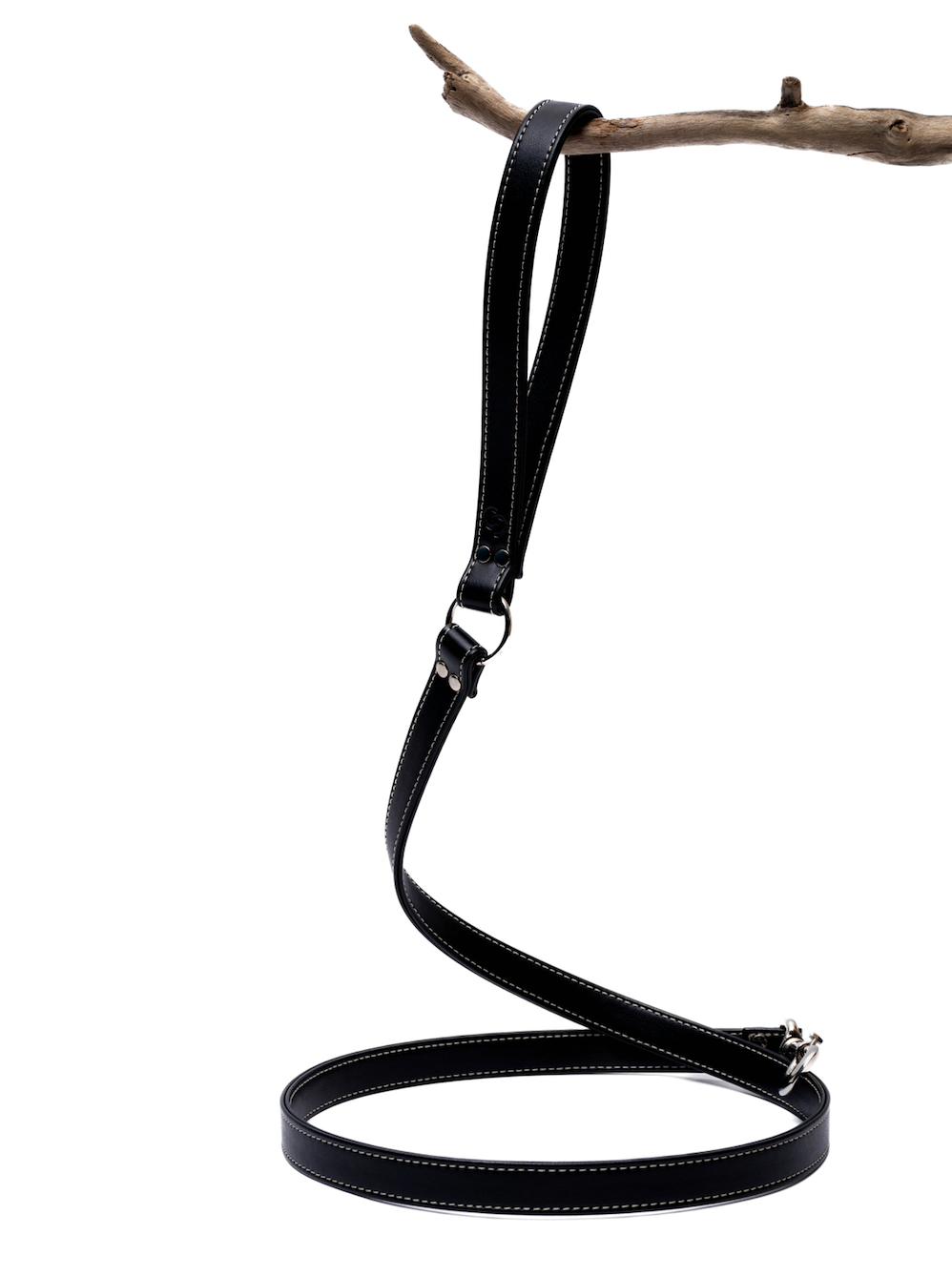 Black apple leather lead